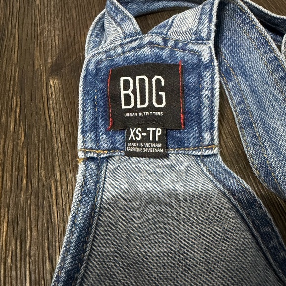 Urban Outfitters BDG Light Blue Denim Overalls - Picture 3 of 3